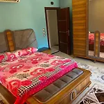 Luxury Apartment In Front Of The Auc