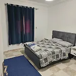Comfortable Apartment In Front Of The Auc And The Spot Mall