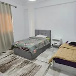 Comfortable Apartment In Front Of The Auc And The Spot Mall