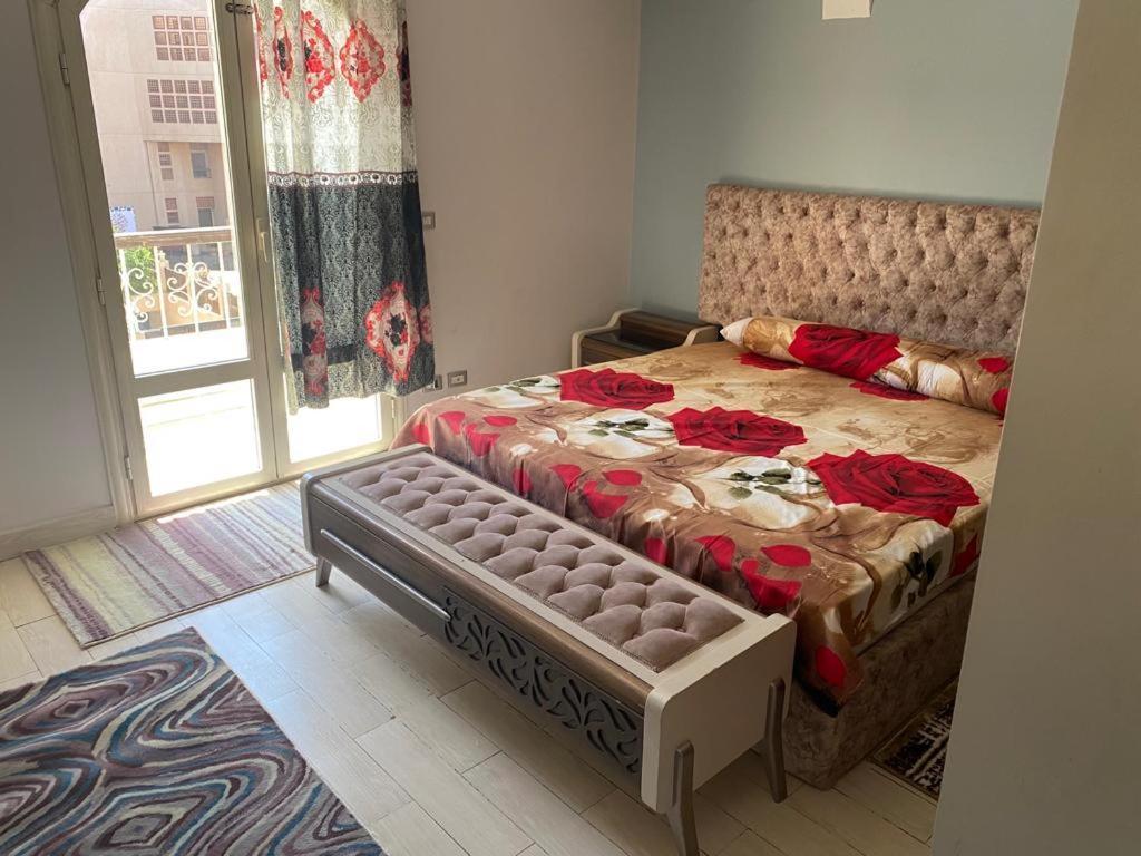Luxury In Front Of The Auc Apartment